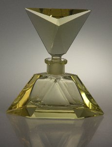 Parfümflakon champagnerfarben, Kristallglas GmbH Oberursel, Design: Franz Burkert