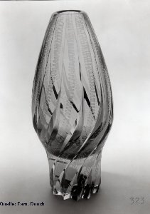 Gangkofner-Vase handgeschliffen und graviert der Hessenglaswerke Stierstadt