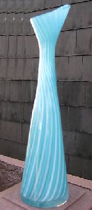 Gangkofner-Vase hellblau, "a canne-Technik"