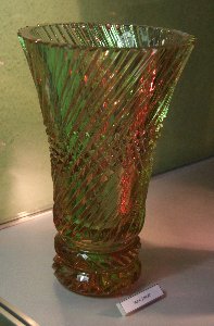 Vase Heliolit, handgeschliffen