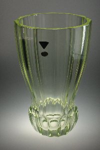 Vase champagner-gelb handgeschliffen, Hessenglas GmbH Stierstadt