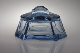 Puderdose blau handgeschliffen der Kristallglas GmbH Oberursel um ca. 1949/50, Design: Franz Burkert
